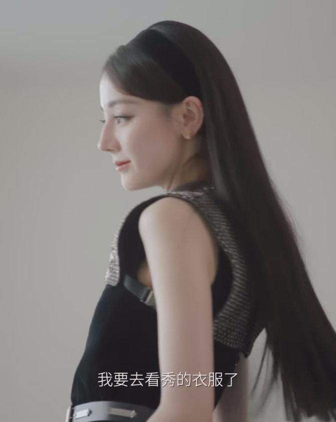 冷巴最新时尚潮流引领者，带你走进时尚前沿的世界